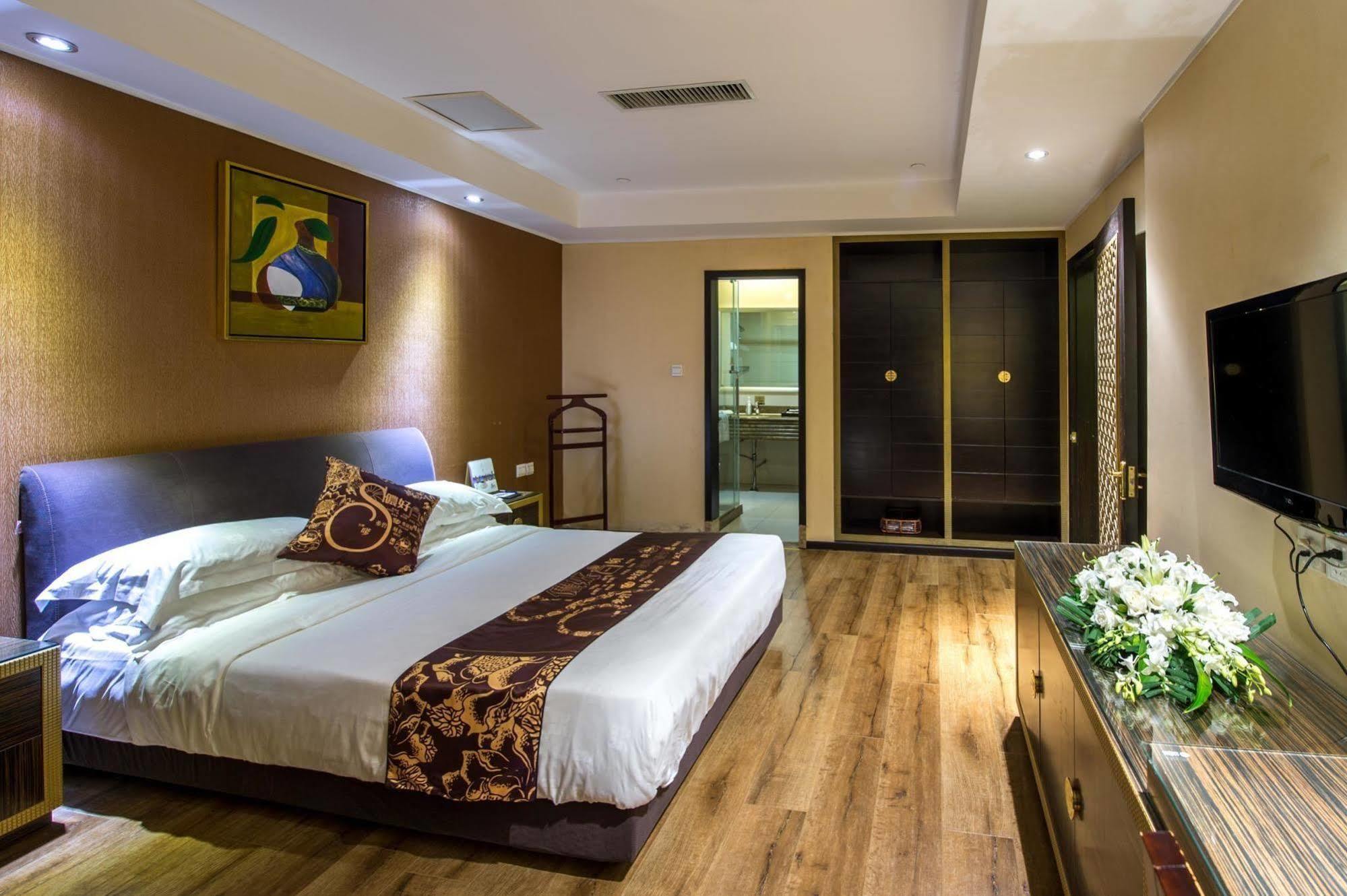 Kingtown Hotel Hongmei Шанхай Экстерьер фото