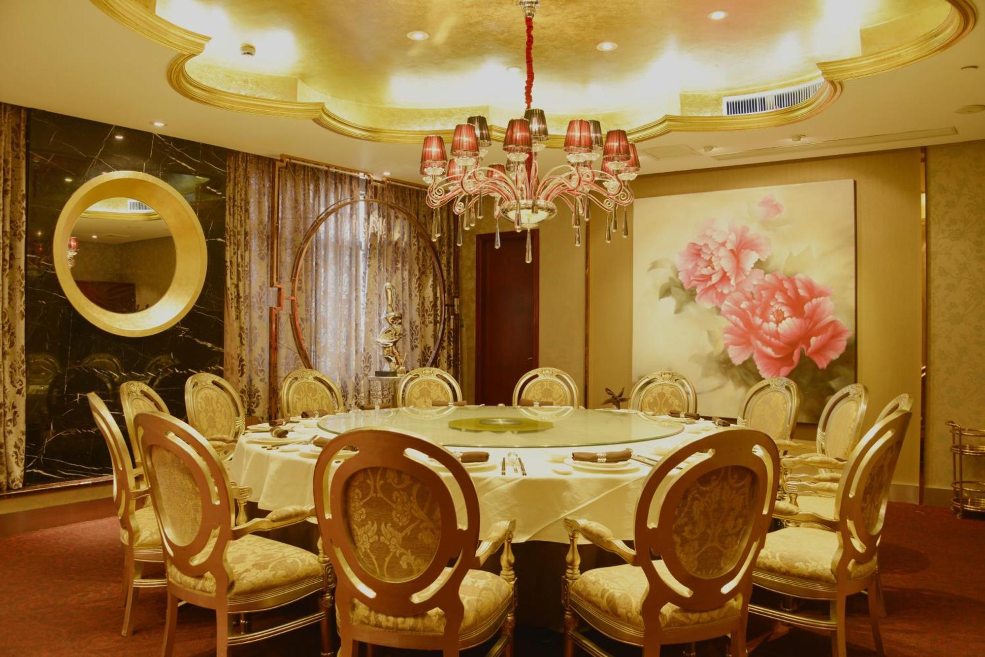 Kingtown Hotel Hongmei Шанхай Экстерьер фото